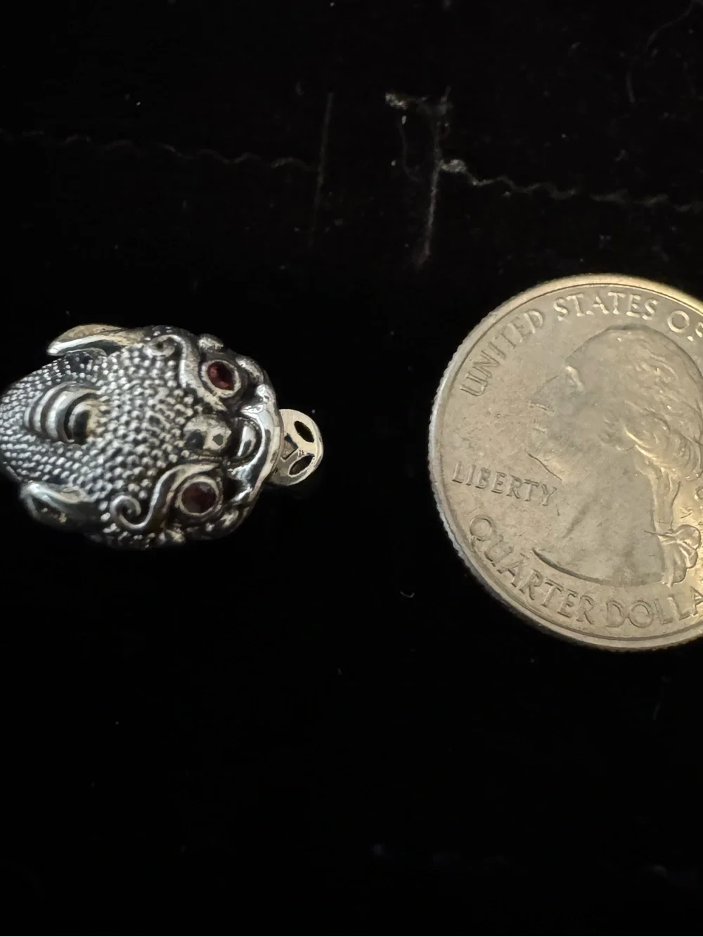 Sterling silver Chinese Foo Dog Ring - with ruby‎ eyes